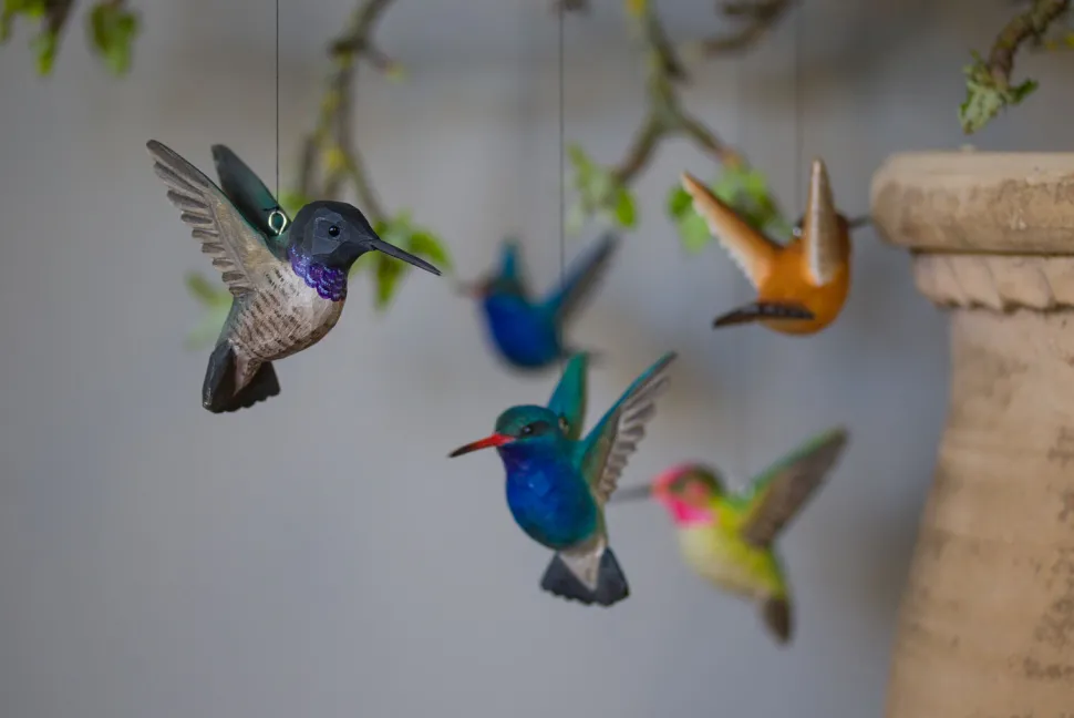Dekoracja drewniana wisząca kolibry fioletowe