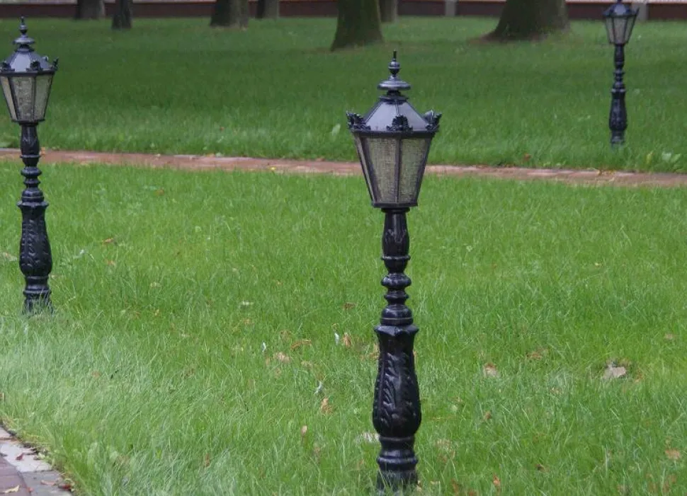 Lampa ogrodowa stojąca lampion lampa zewnętrzna żeliwna 123cm