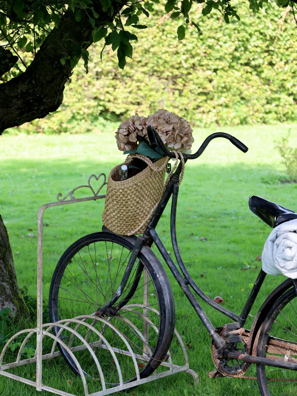 Stojak na rowery metalowy postarzany Chic Antique