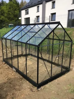 Szklarnia ogrodowa Popular 106 czarna (6,2 m2; 1,93 x 3,17 m)