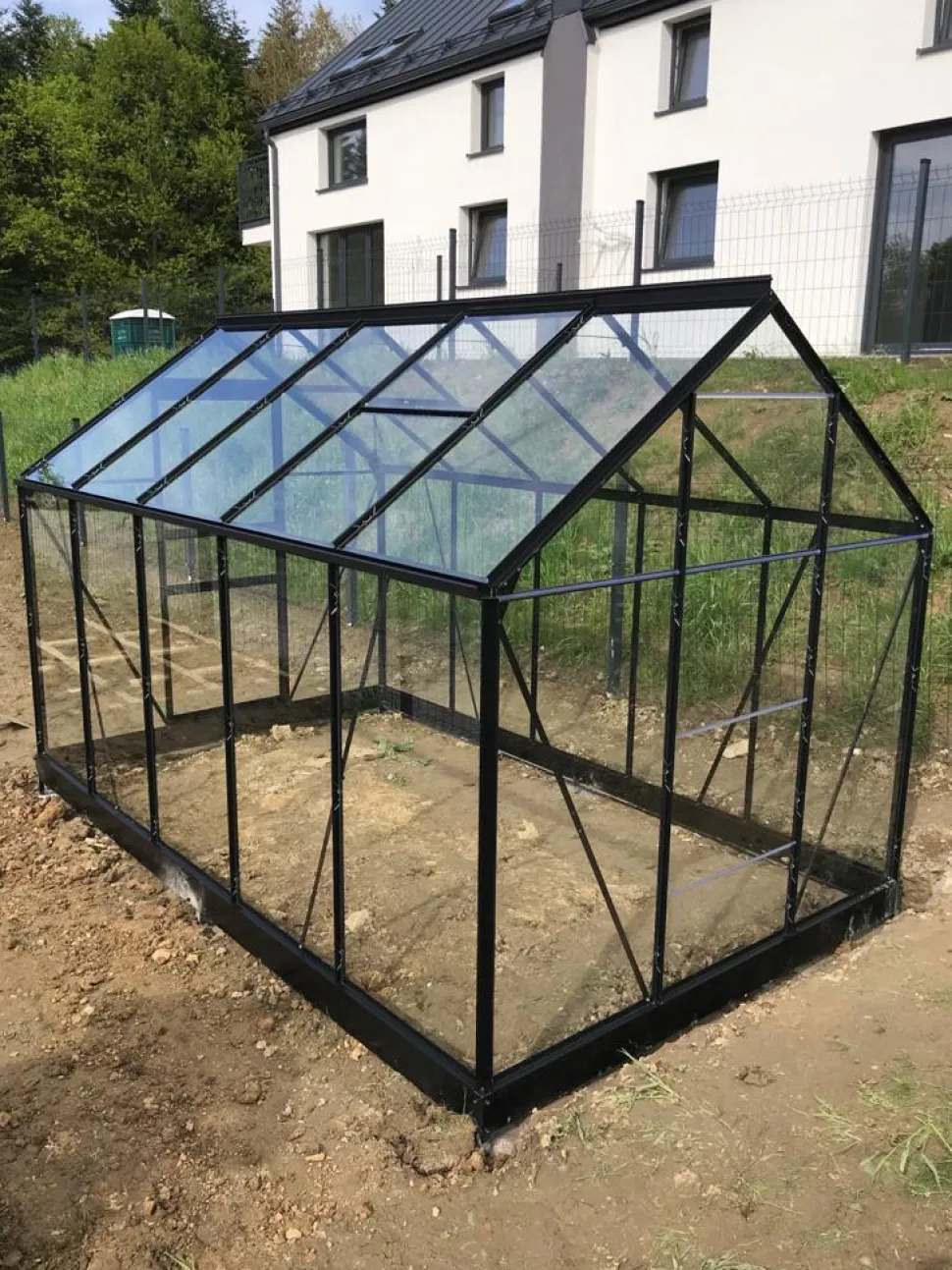 Szklarnia ogrodowa Popular 106 czarna (6,2 m2; 1,93 x 3,17 m)